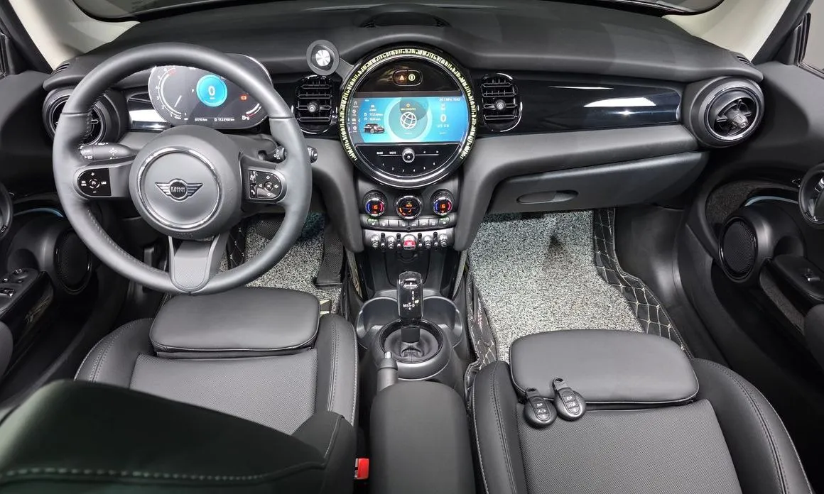 Mini Cooper 2023 из KR, фото 6