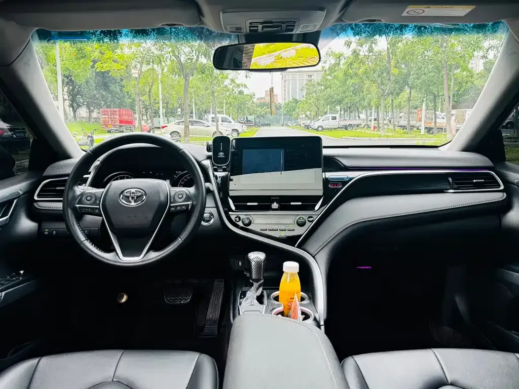Toyota Camry 2024 из CN, фото 10