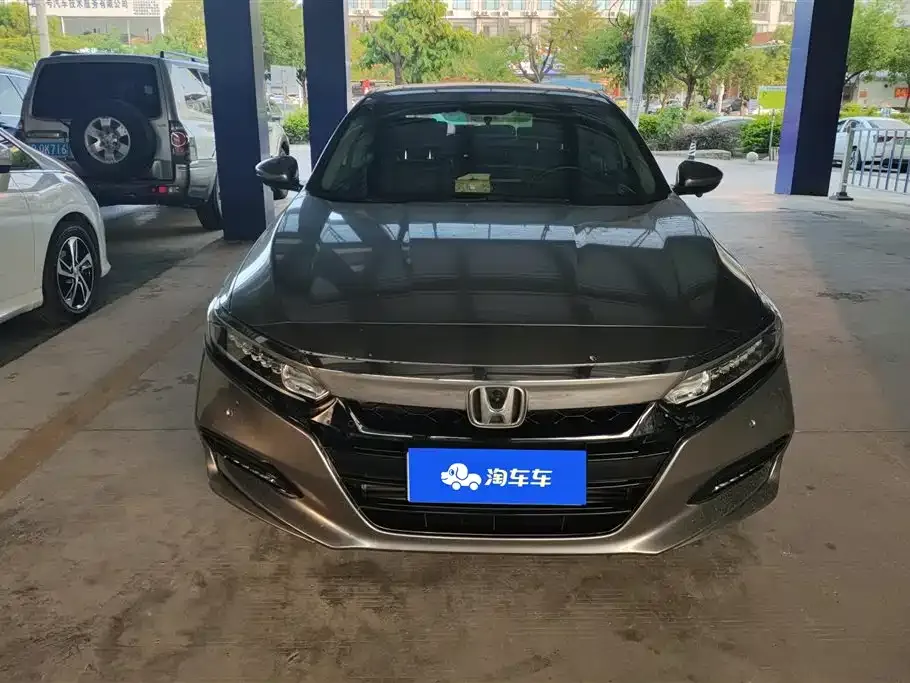 Honda Accord — фото 9