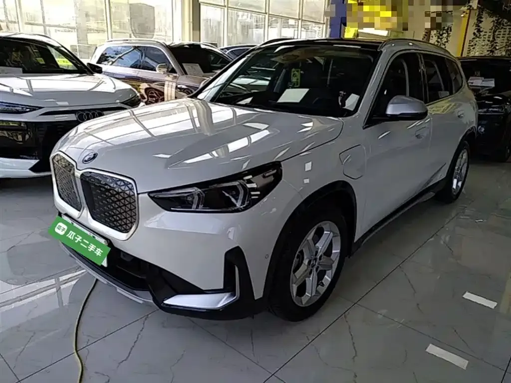 BMW iX1 2024 из CN, фото 9