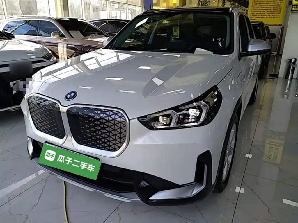 BMW iX1 2024 из CN, фото 5