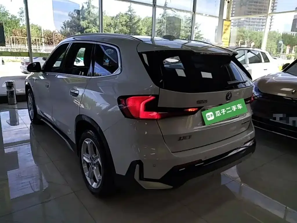 BMW iX1 2024 из CN, фото 10
