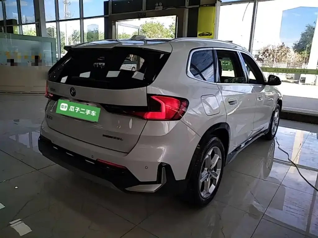 BMW iX1 2024 из CN, фото 7