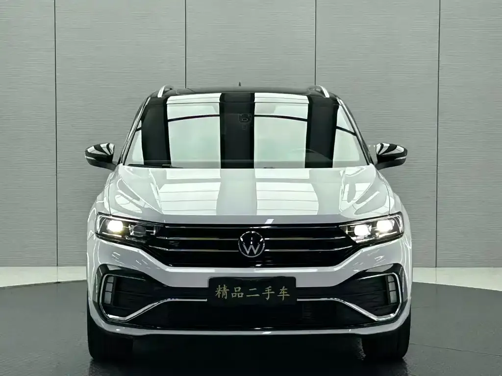 Volkswagen T-Roc — фото 3