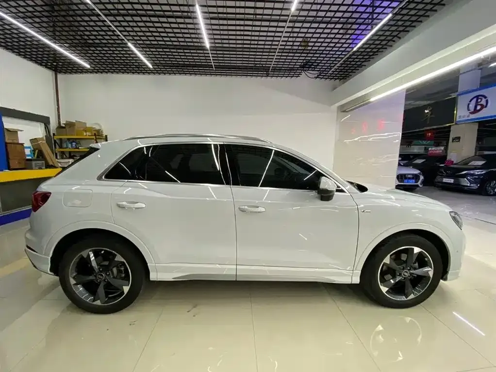 Audi Q3 2022 из CN, фото 3