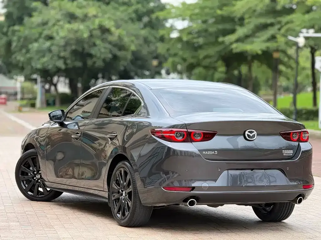 Mazda 3 Axela — фото 9