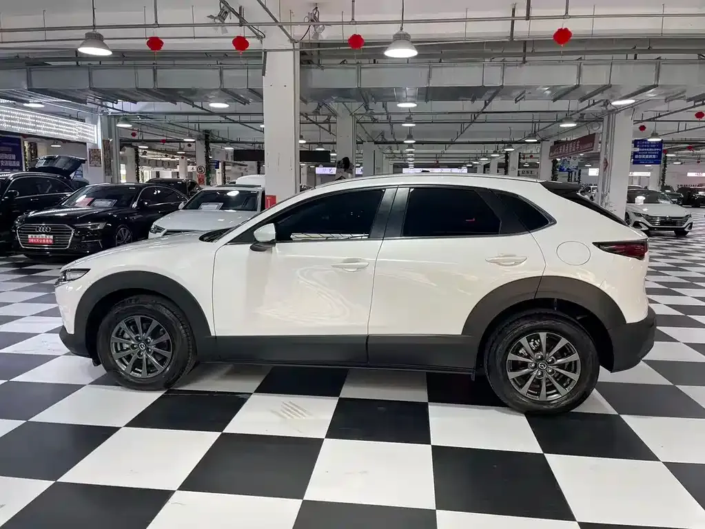 Mazda CX-30 2022 из CN, фото 6