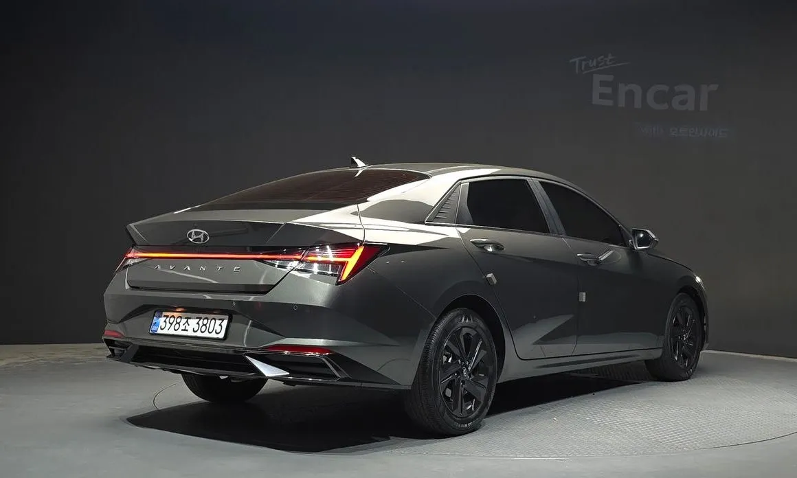 Hyundai AVANTE — фото 2