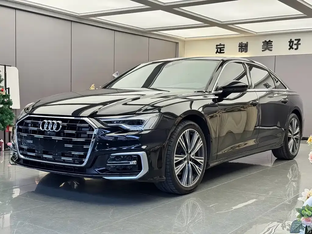 Audi A6L — фото 1