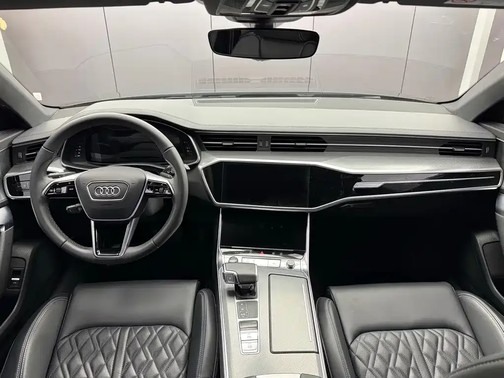 Audi A6L — фото 2