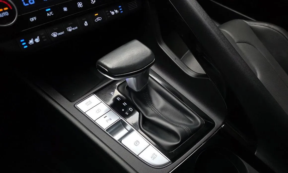 Hyundai AVANTE 2021 из KR, фото 6