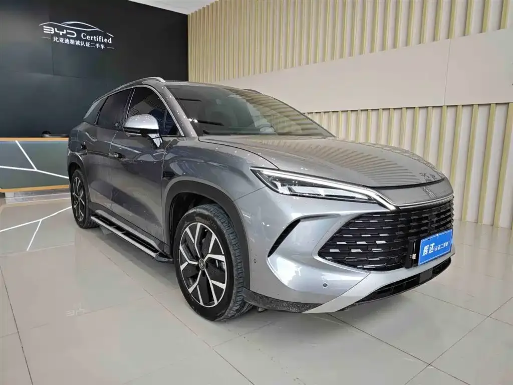 BYD L DM-i — фото 9