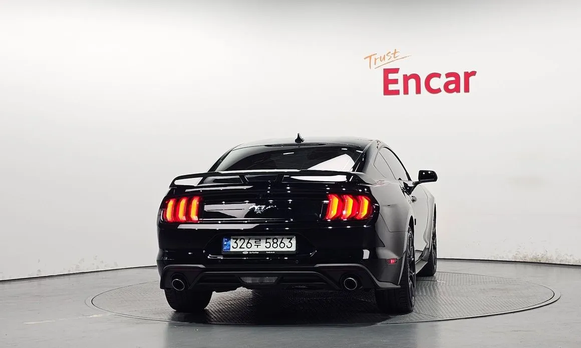 Ford Mustang 2023 из KR, фото 2