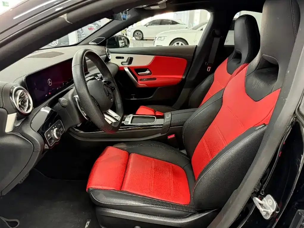 Mercedes-Benz CLA AMG — фото 8
