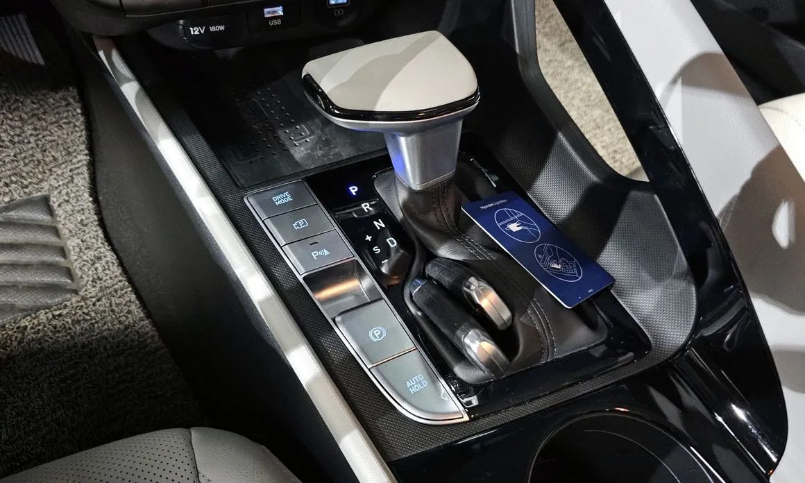 Hyundai AVANTE 2022 из KR, фото 8