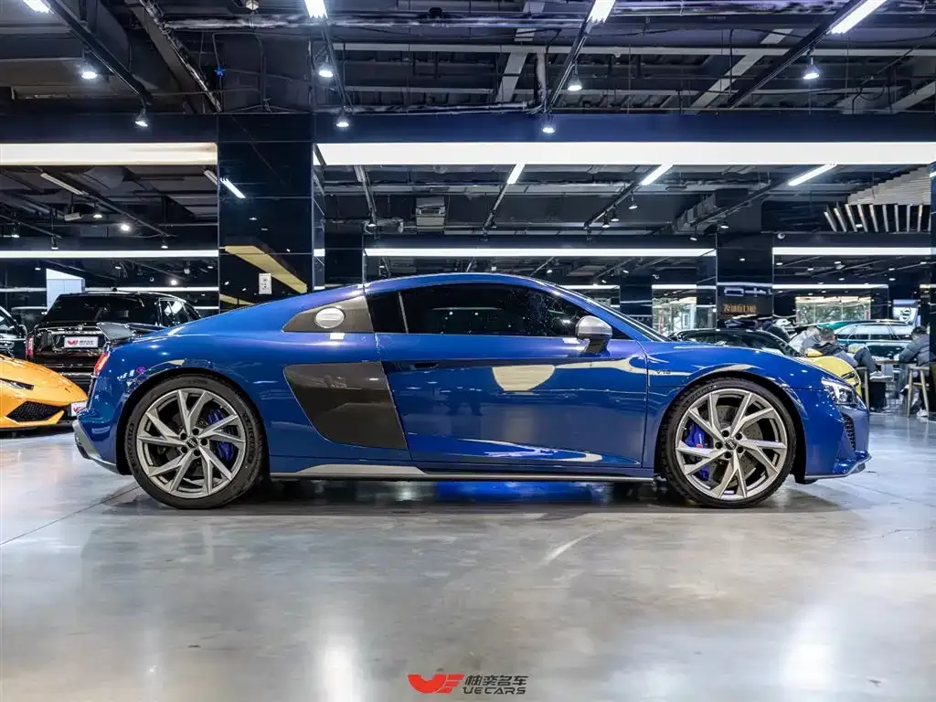 Audi R8 2023 из CN, фото 8