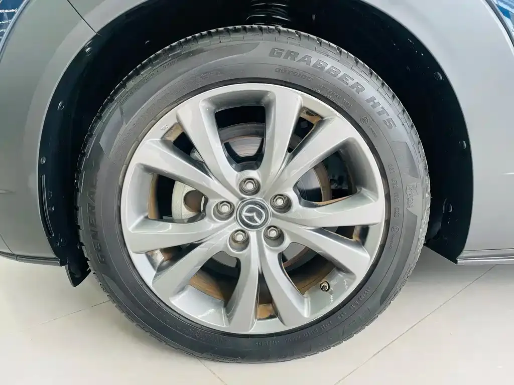 Mazda CX-30 2021 из CN, фото 2