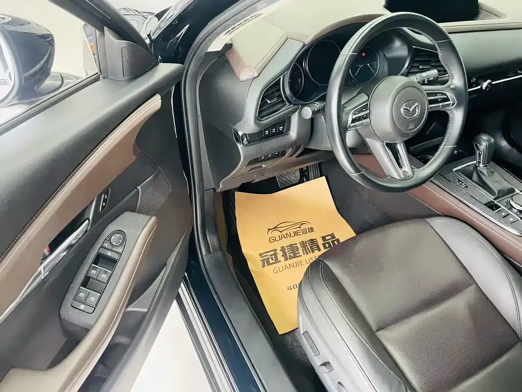 Mazda CX-30 2021 из CN, фото 9