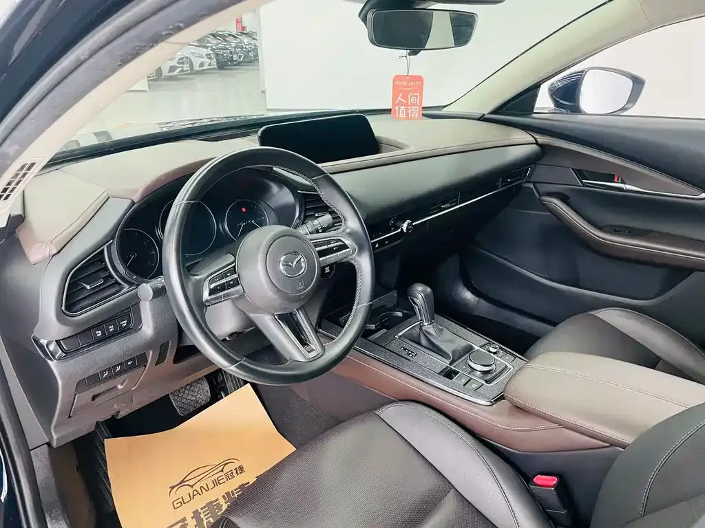 Mazda CX-30 2021 из CN, фото 8