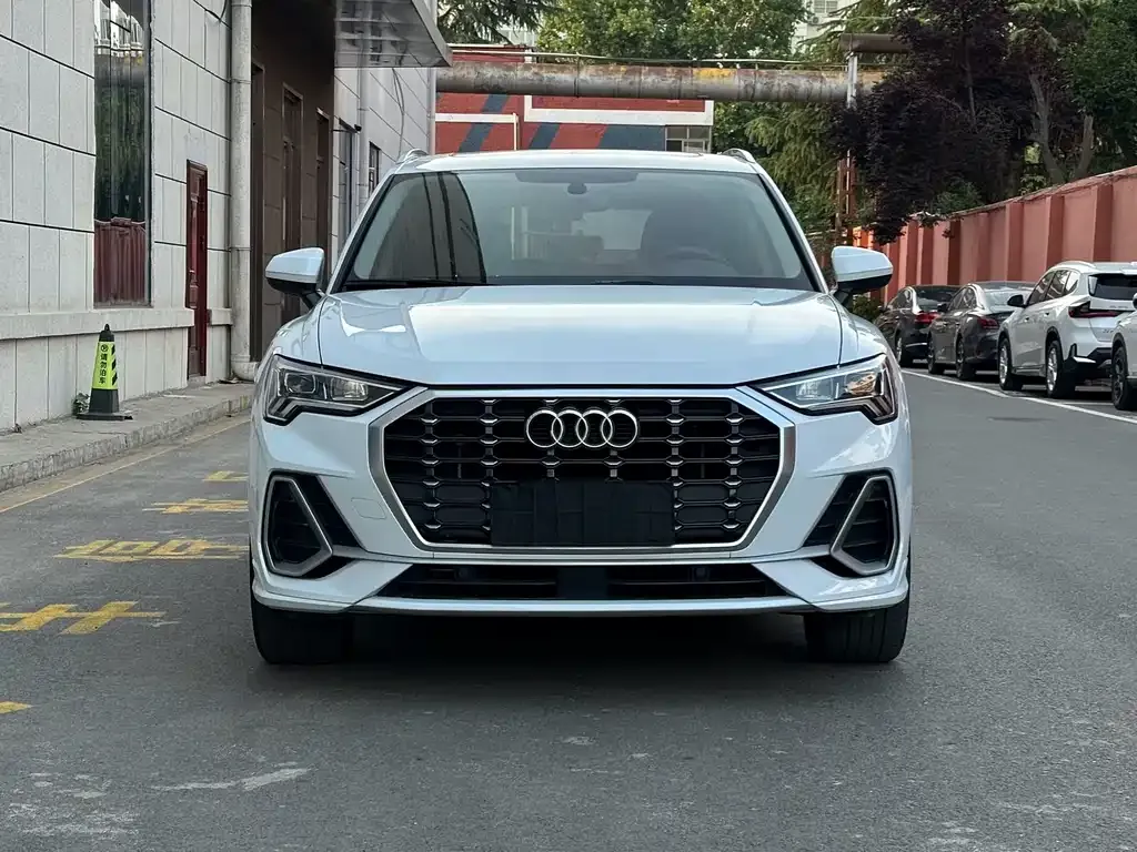 Audi Q3 — фото 2