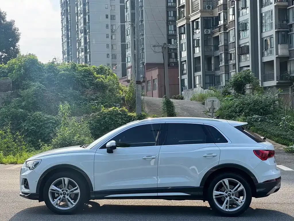 Audi Q3 2021 из CN, фото 10