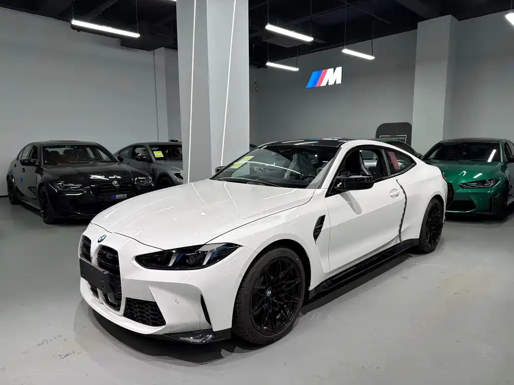 BMW M4 — фото 1