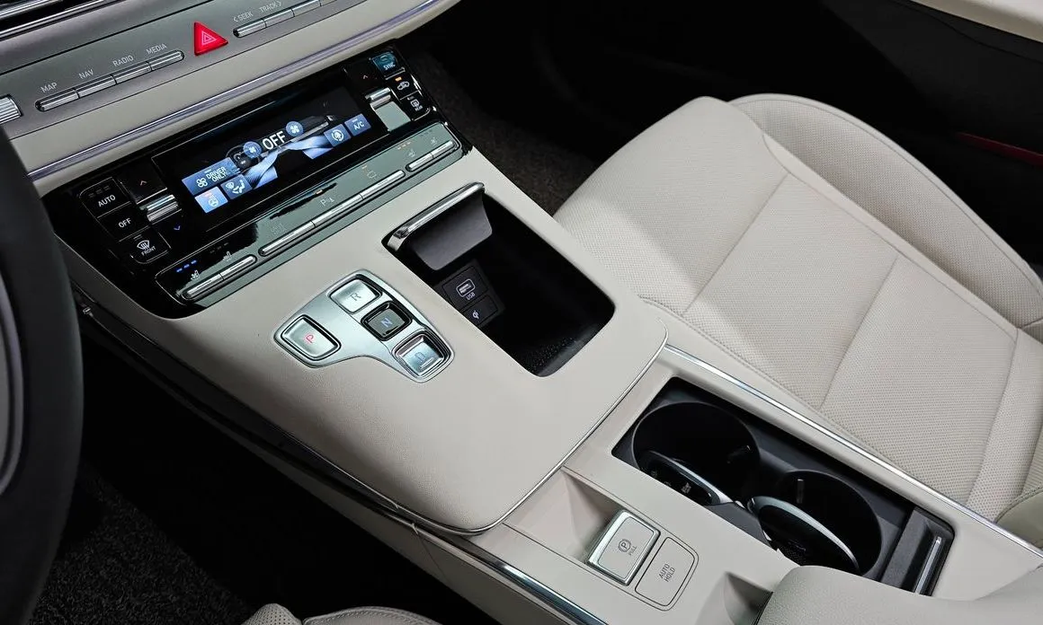 Hyundai Grandeur — фото 10