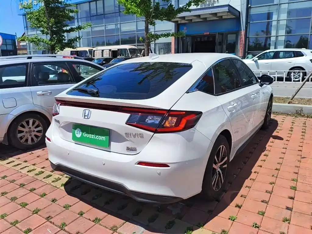 Honda Civic — фото 9