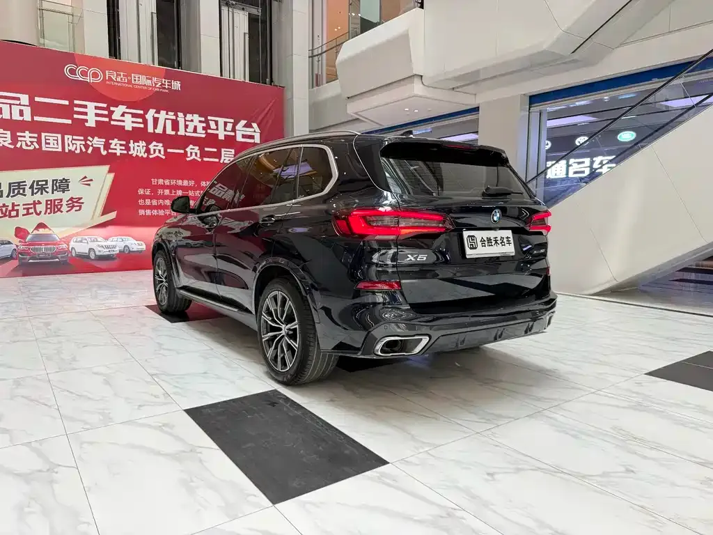 BMW X5 (Import) — фото 3