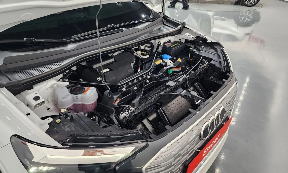Audi Q4 e-tron 2023 из KR, фото 8