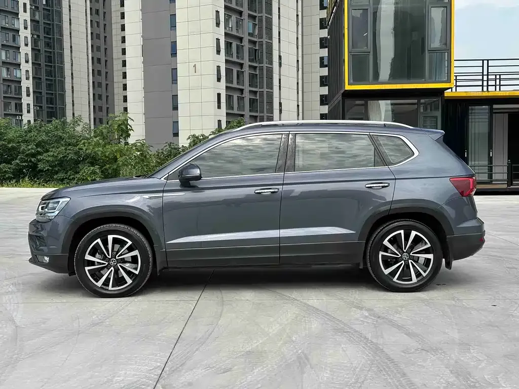 Volkswagen Tharu — фото 8