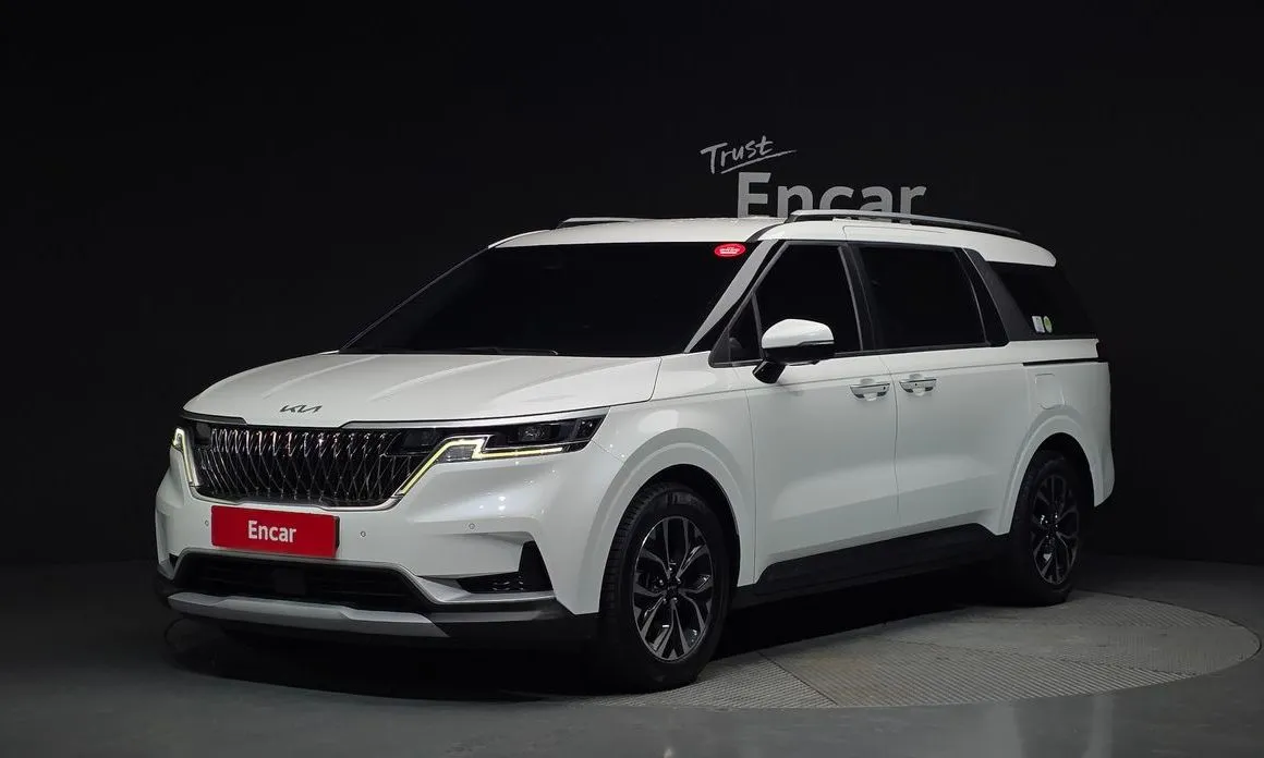 Kia Carnival 2023 из KR, фото 1