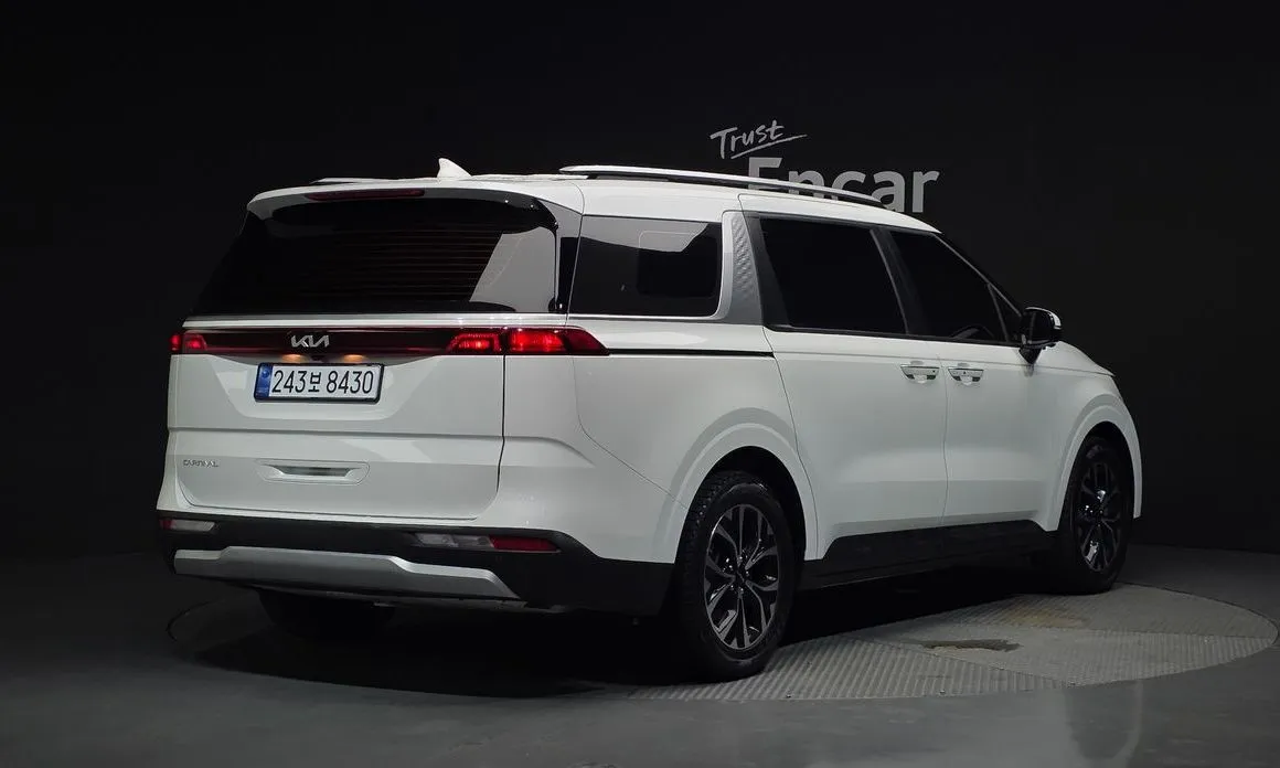 Kia Carnival 2023 из KR, фото 3