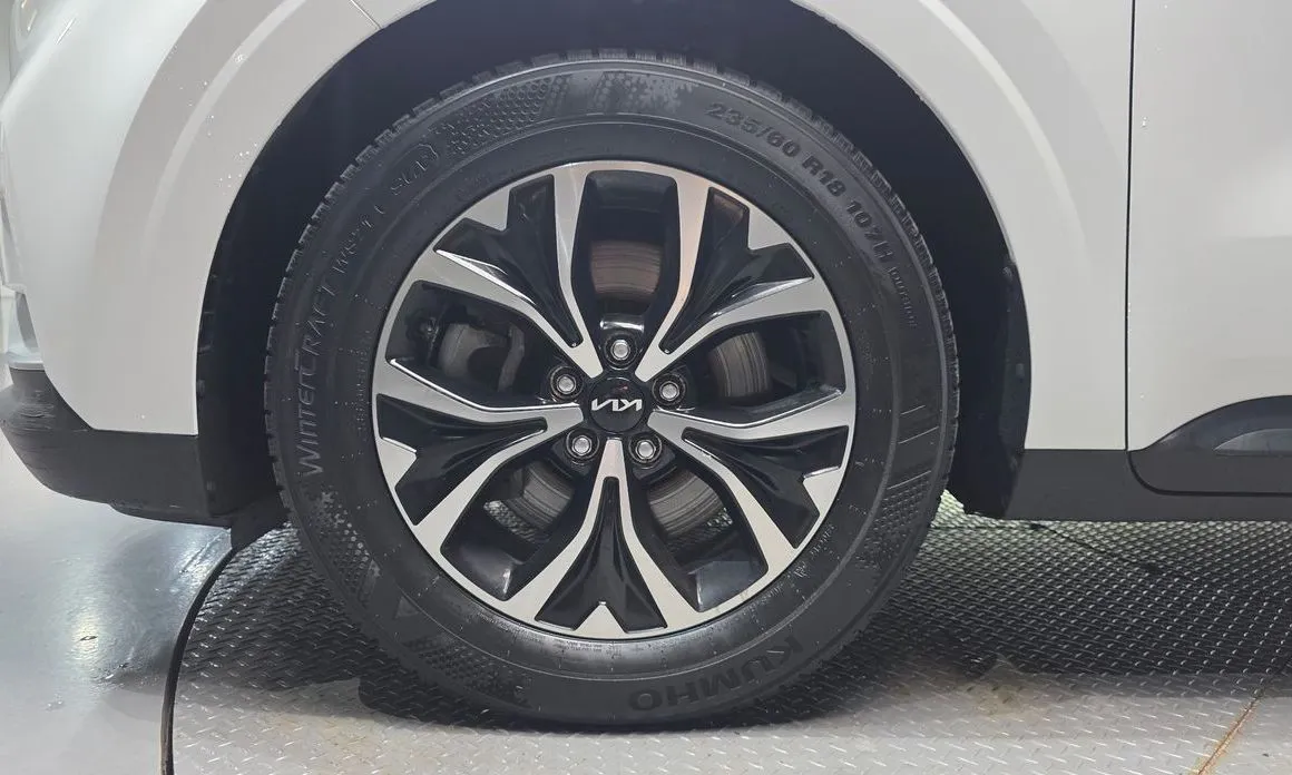 Kia Carnival 2023 из KR, фото 5