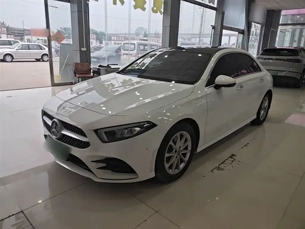 Mercedes-Benz A-Class — фото 1