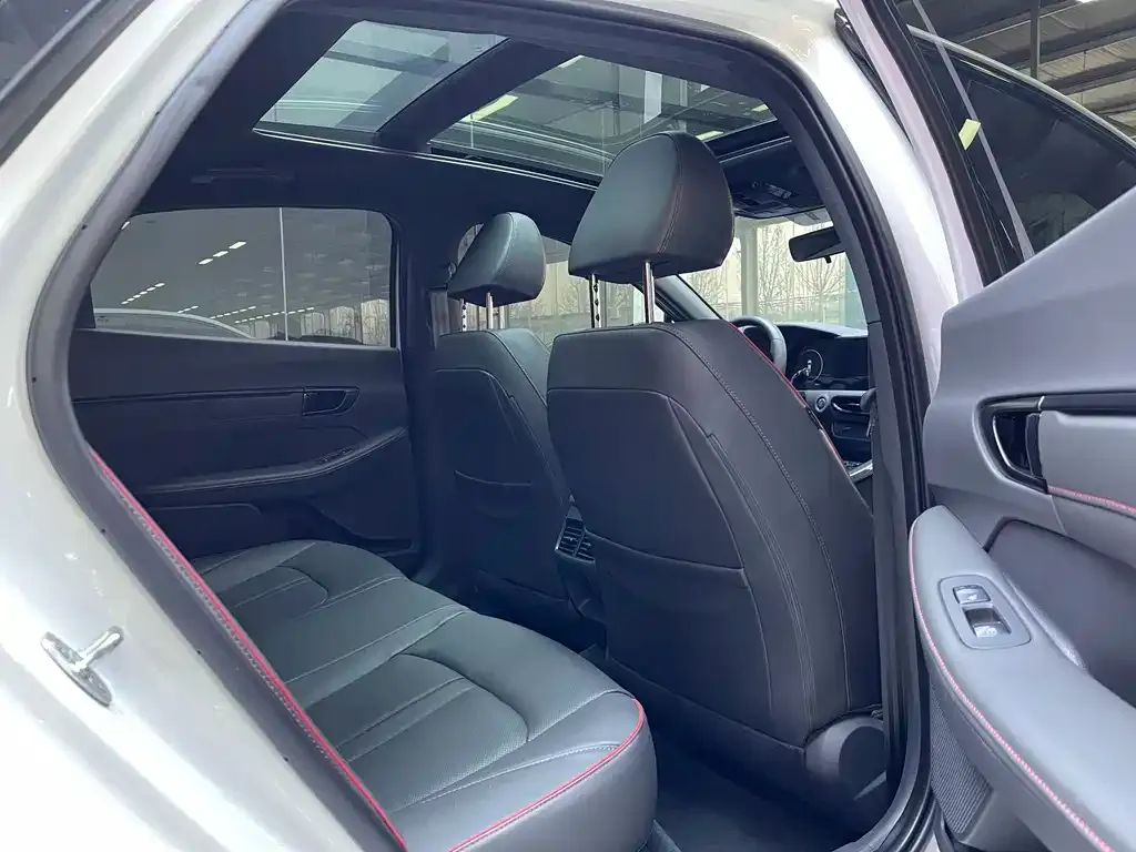 Hyundai Sonata 2024 из CN, фото 4