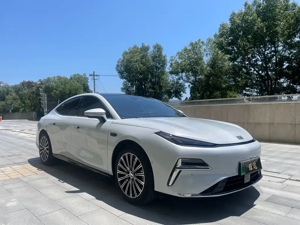 Geely Galaxy Xingyao 8 2025 из CN, фото 8