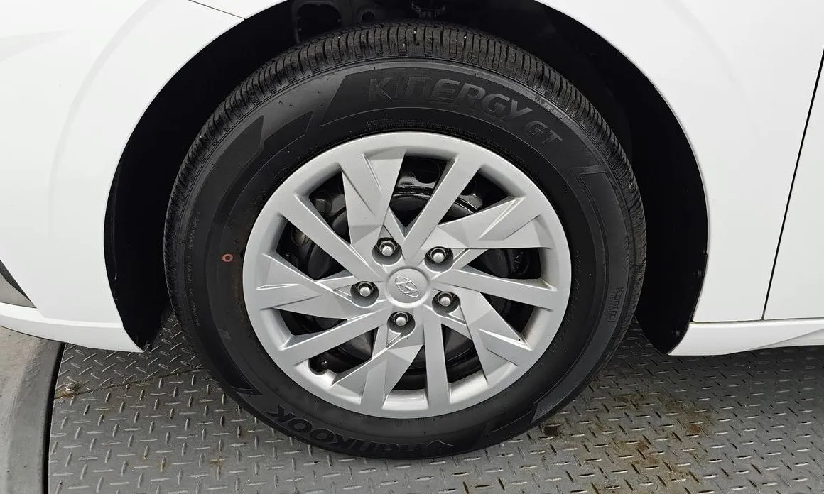 Hyundai AVANTE — фото 4