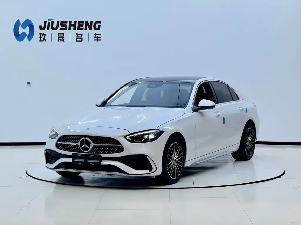 Mercedes-Benz C-Class — фото 1