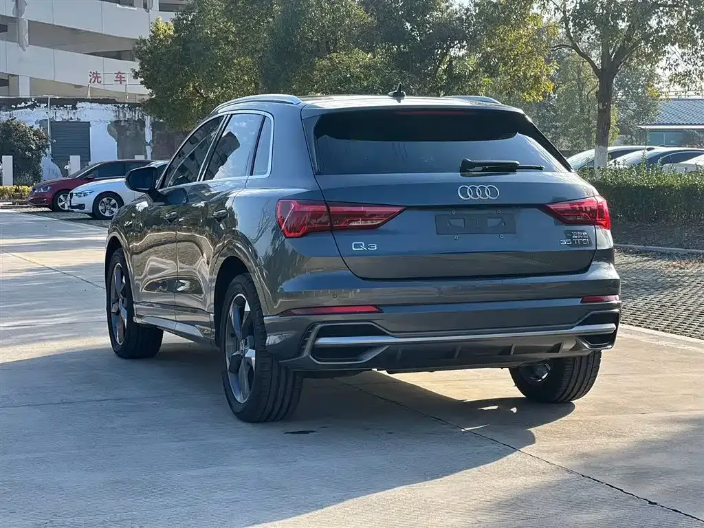 Audi Q3 — фото 7