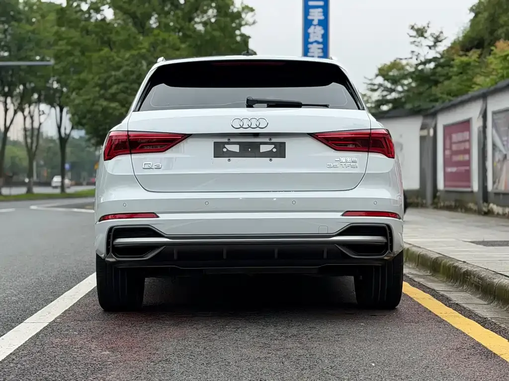Audi Q3 — фото 4