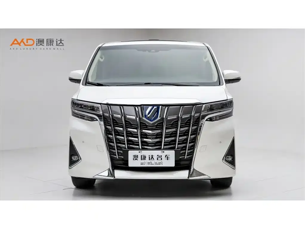 Toyota Alphard — фото 4