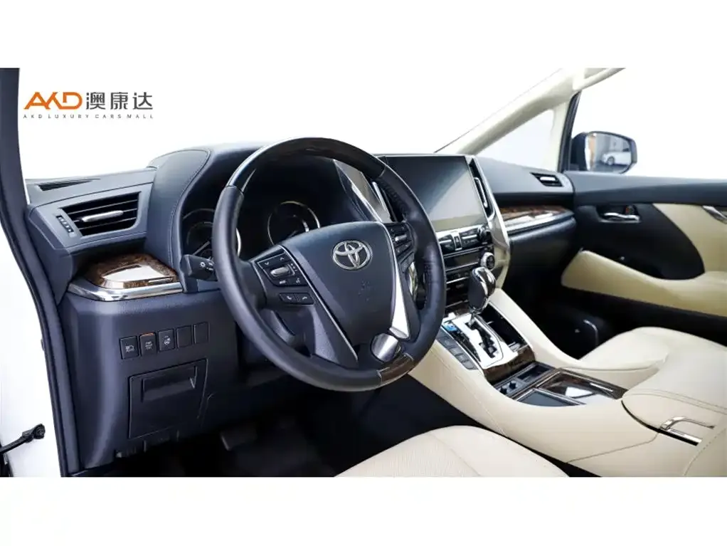 Toyota Alphard — фото 7