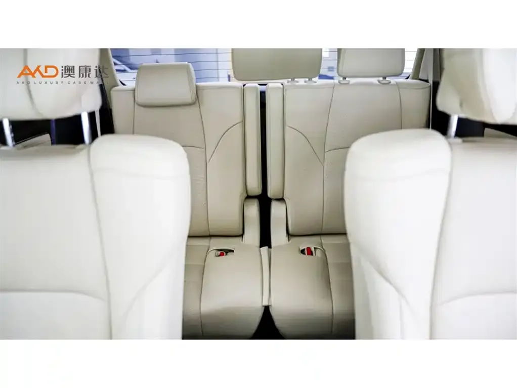 Toyota Alphard — фото 5