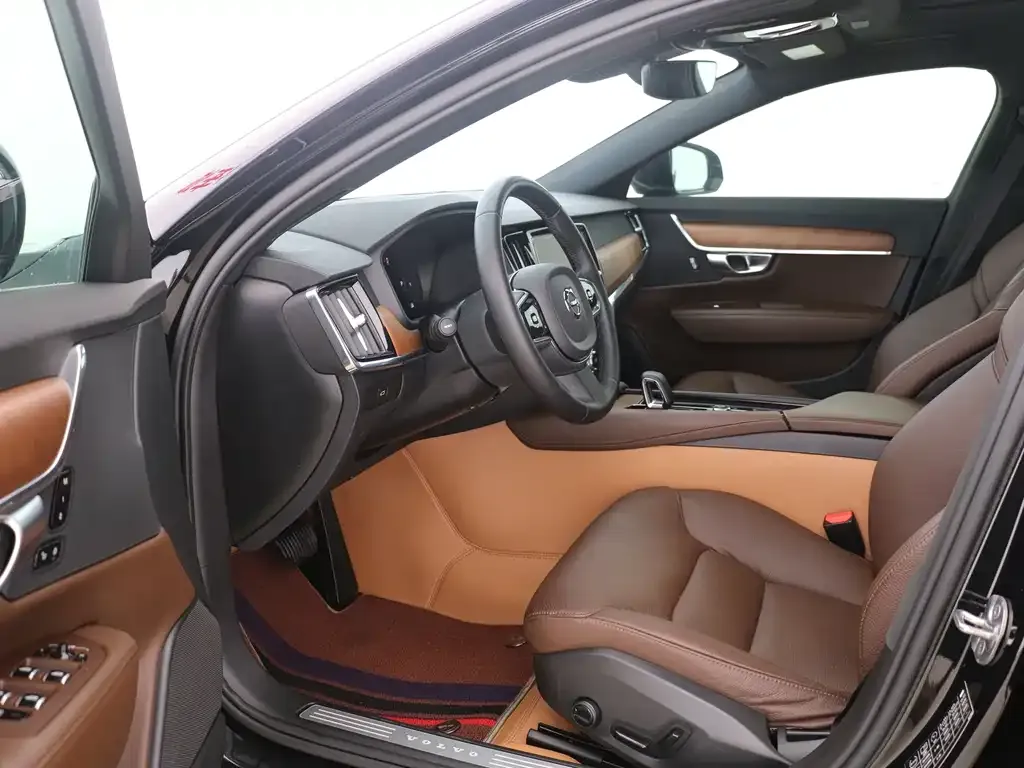 Volvo S90 — фото 10