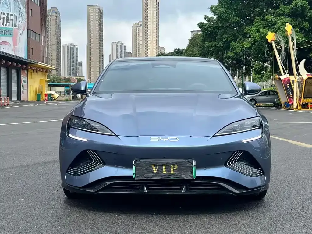 BYD Seal — фото 9