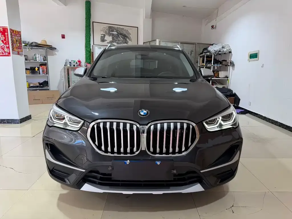 BMW X1 — фото 9