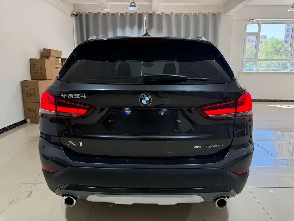 BMW X1 — фото 2