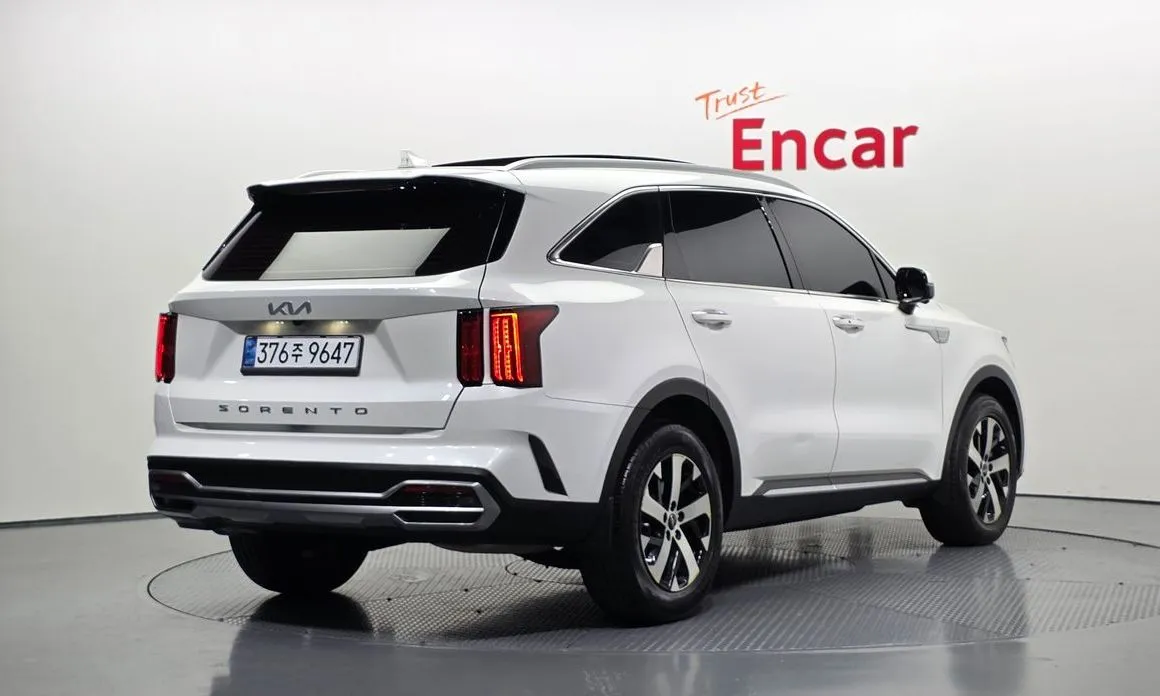 Kia Sorento — фото 7