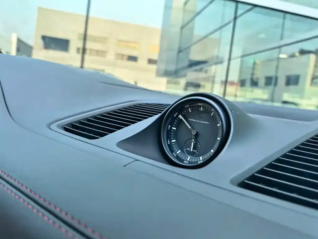 Porsche Cayenne — фото 2